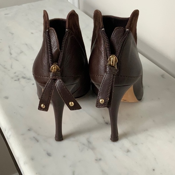 CAROLINA HERRERA SOFT LEATHER BOOTIES - Picture 3 of 5